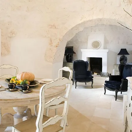 Le Dimore Di Edward Trulli